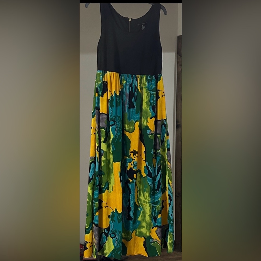 Grace Elements Black and Multicolor Abstract Maxi Dress